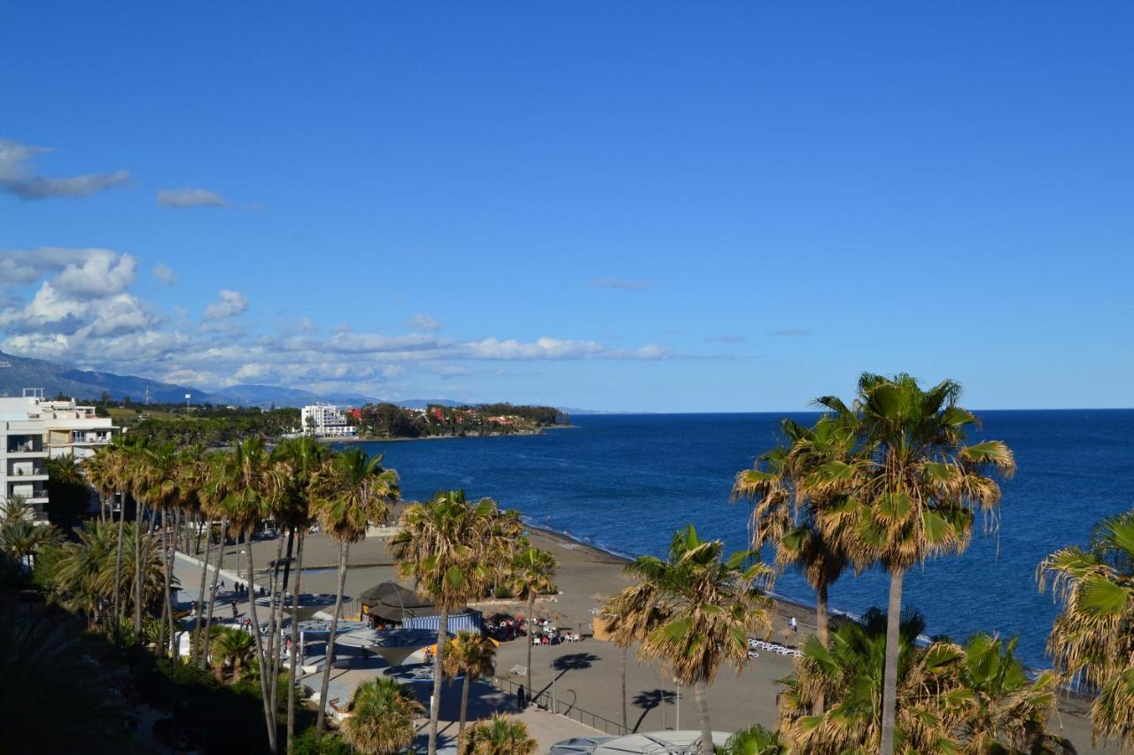 Sunnypalms - Beachfront Penthouse With Stunning Sea View Estepona Kültér fotó