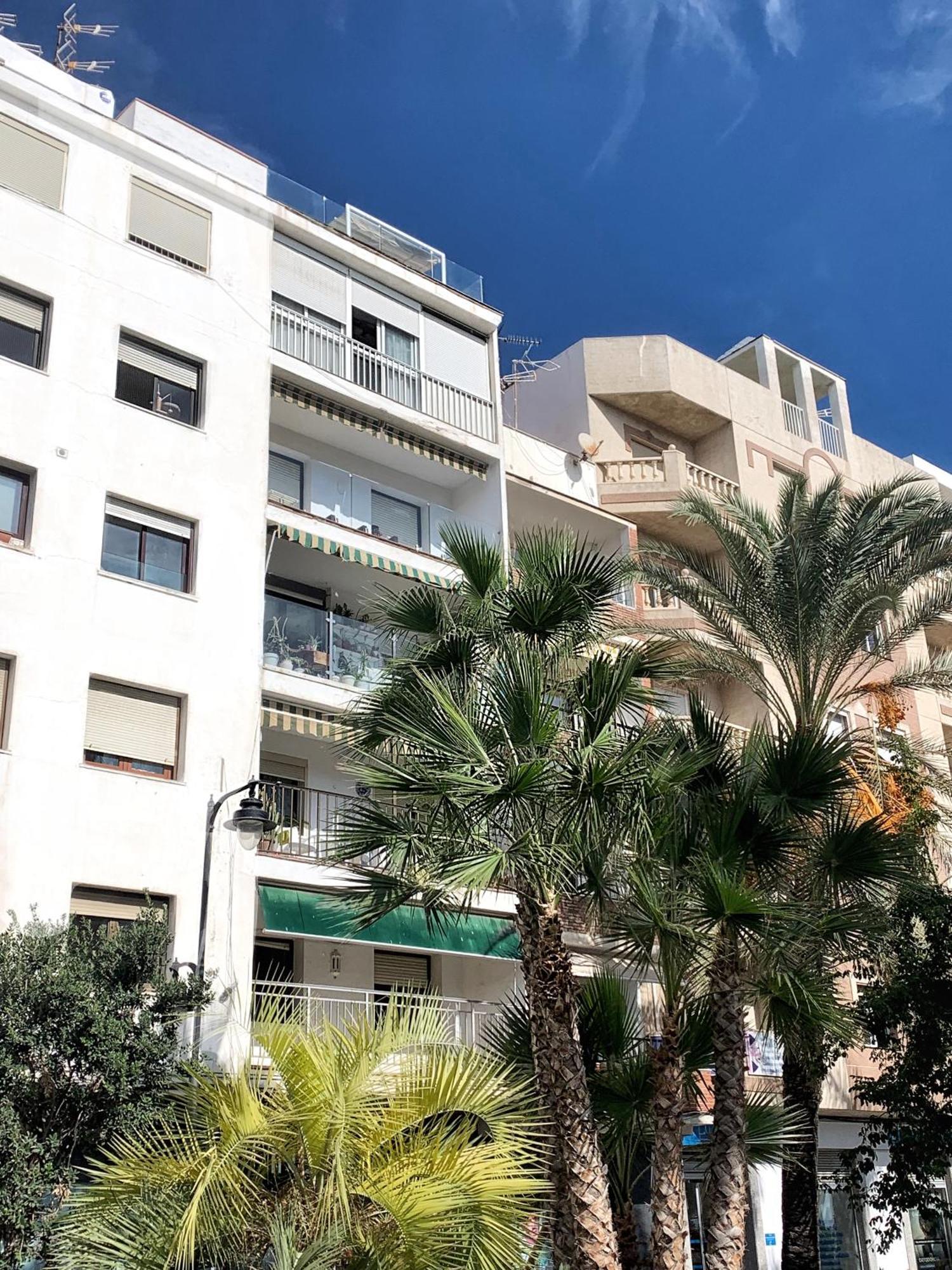 Sunnypalms - Beachfront Penthouse With Stunning Sea View Estepona Kültér fotó
