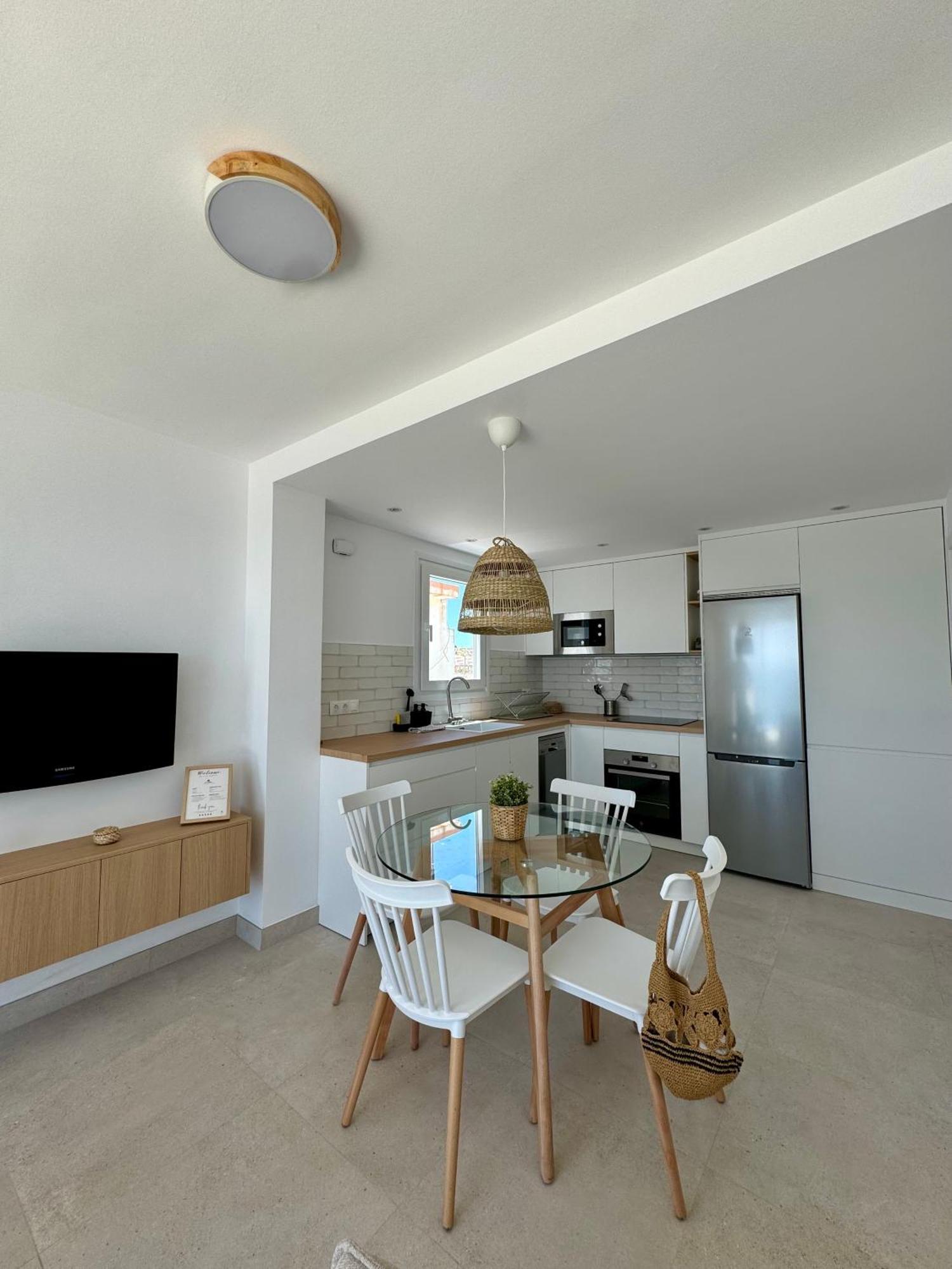 Sunnypalms - Beachfront Penthouse With Stunning Sea View Estepona Kültér fotó